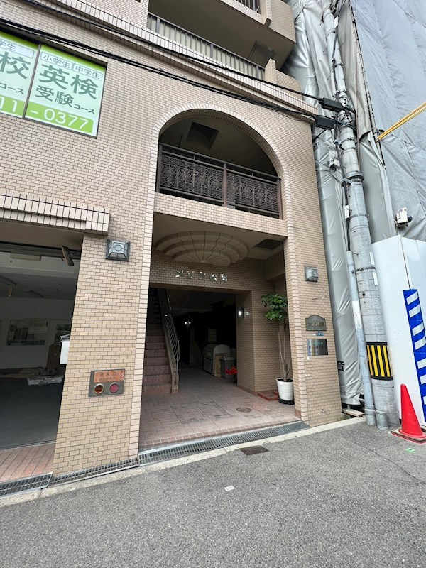 メゾン松岡の外観