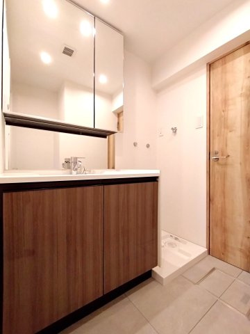 パークピア金沢八景Cの独立洗面台