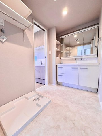 ライオンズマンション藤沢東の洗面所|洗面室です♪