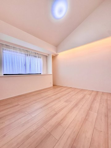 ライオンズマンション藤沢東の洋室|洋室7帖♪