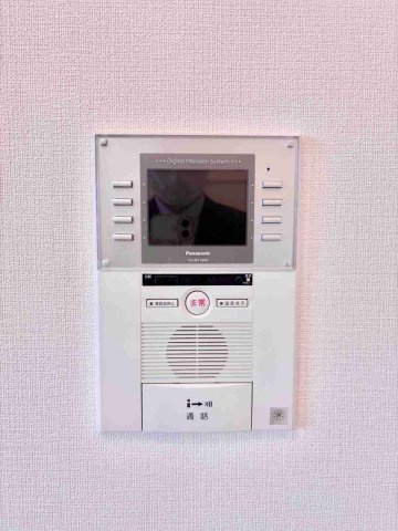 ライオンズマンション藤沢東の防犯設備|モニター付きインターフォン