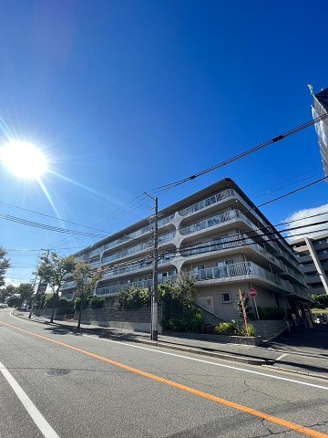 夙川台グリーンマンションの外観