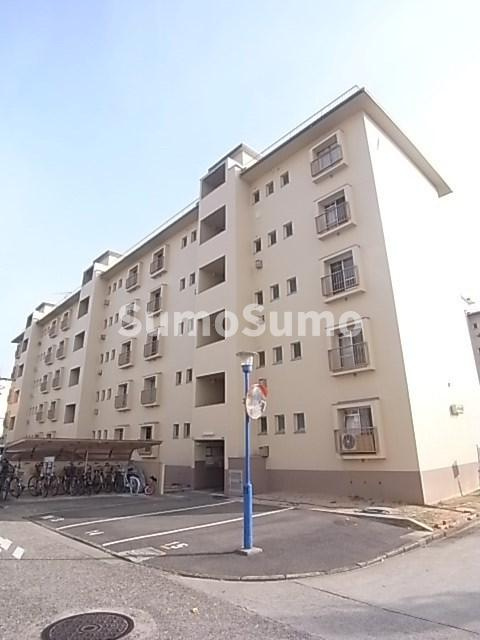 杭瀬団地4号棟の外観