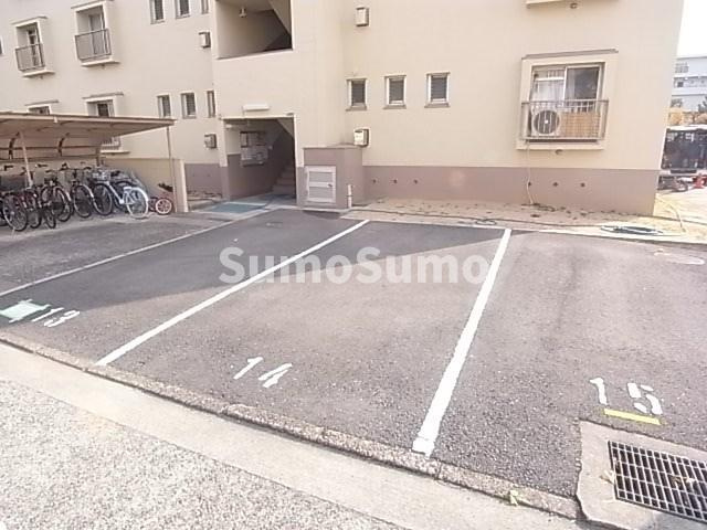 杭瀬団地4号棟の外観