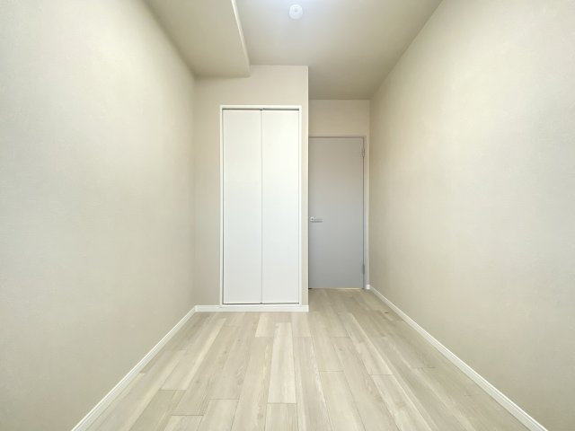 多摩川久地パークハイツの洋室|約4.5帖の洋室です。
自分好みに使えるお部屋としていかがでしょうか。