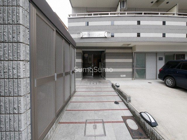 ラ・フォンテ大国町のエントランス|建物の内部です