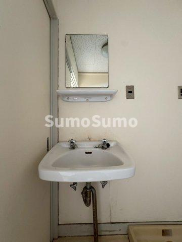 月見山マンションの洗面所|洗面所です