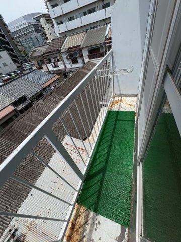 庄田町４丁目マンションのバルコニー