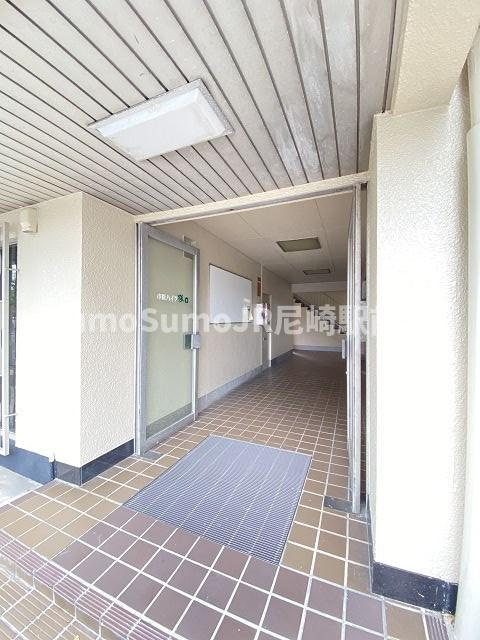 市隆ハイツ塚口の外観