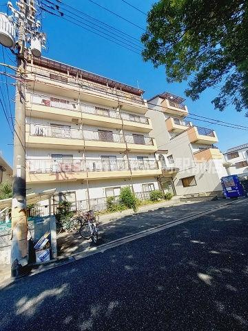 平井マンションの外観|外観は落ち着いています