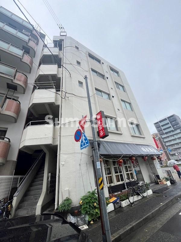 小西ビルの外観