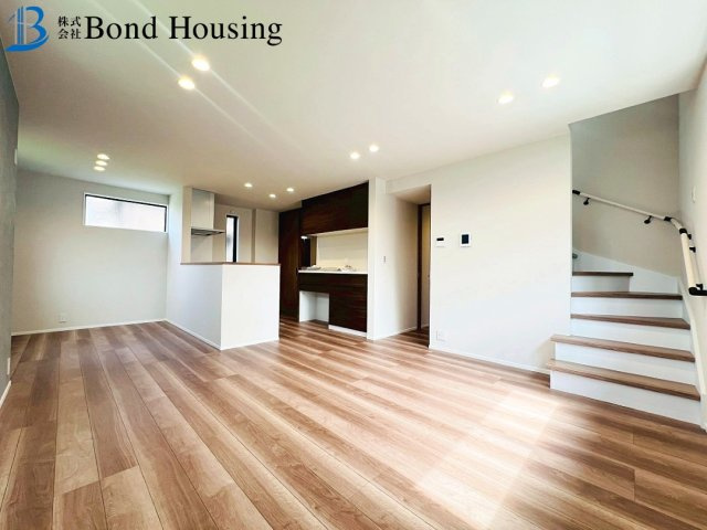 明石市藤江の新築一戸建の居間・リビング