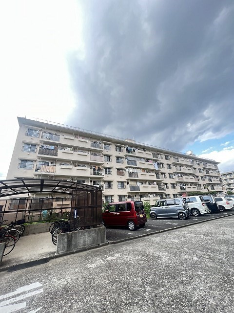 御園団地2号棟の外観