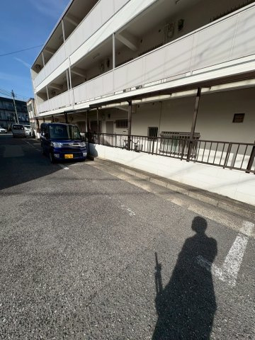 常盤台ハイツの駐車場|駐車場があるので、車を買う予定の方も安心です