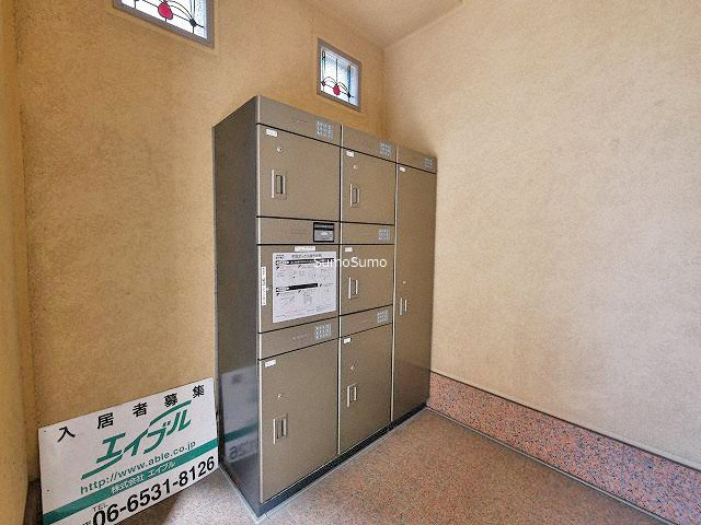 ラ・トゥールのロビー|建物の内部です