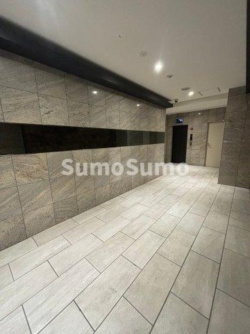 ラ・フォルム本町WESTのロビー|落ち着いたロビーです