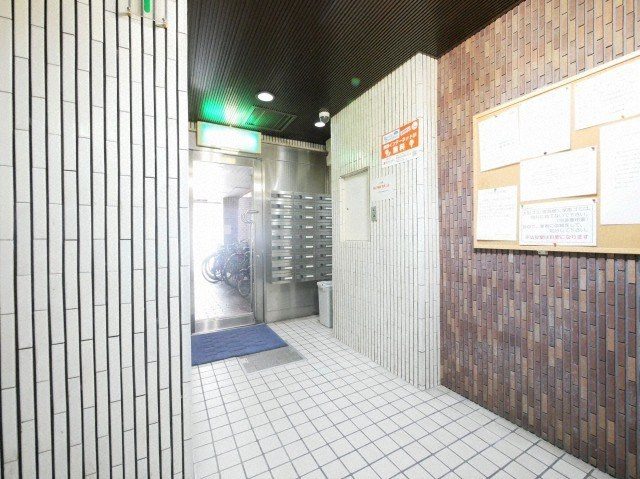 ユーハイツ日本橋のロビー