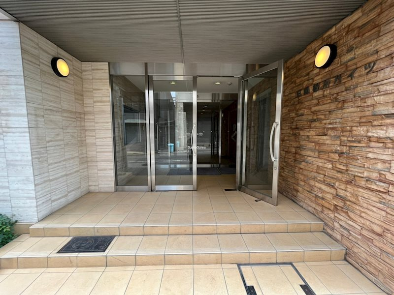 日興桜川ハイツのエントランス|毎日通るエントランスはこのようになっています