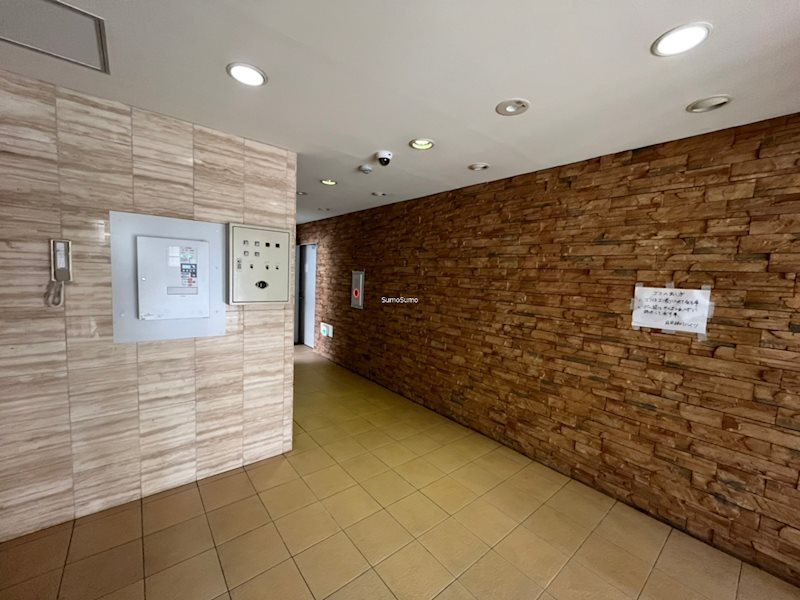 日興桜川ハイツのロビー|落ち着いたロビーです