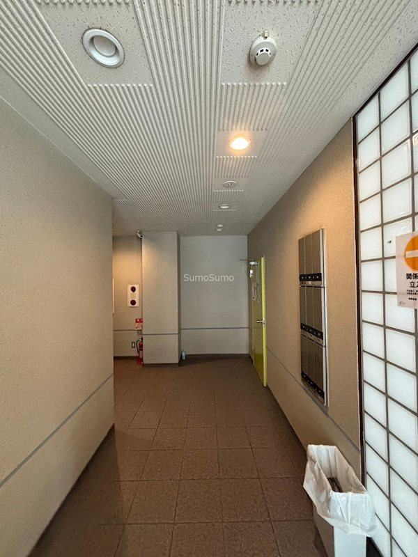 メゾン服部のロビー