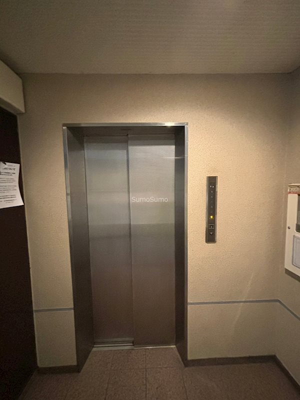 メゾン服部の外観