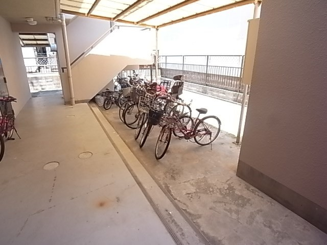 メゾン下沢の外観