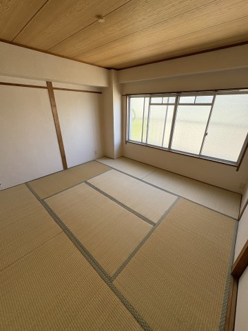 惣町サンハイツ2号棟の和室