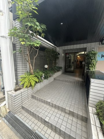 メゾン内久宝寺のエントランス