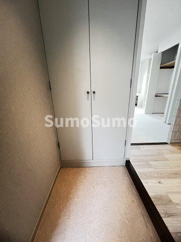 神戸市東灘区森北町４丁目の賃貸マンションの玄関