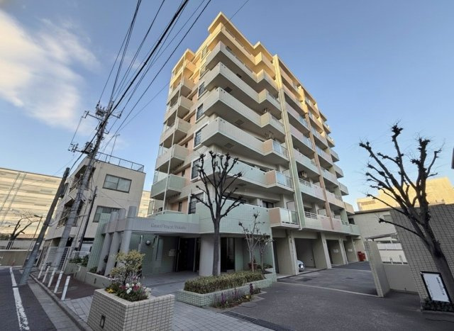 グランヴェルジェ西台の外観|新規内装リフォームマンション
【グランヴェルジェ西台】
リフォーム済みにつきお気軽にご内覧いただけます♪