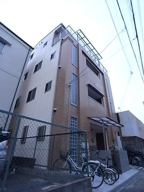 宝ハイツの外観