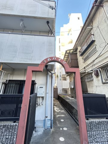 ゆめハイツのエントランス