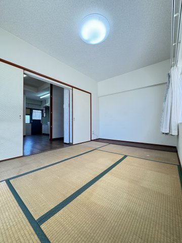 大星マンションの寝室