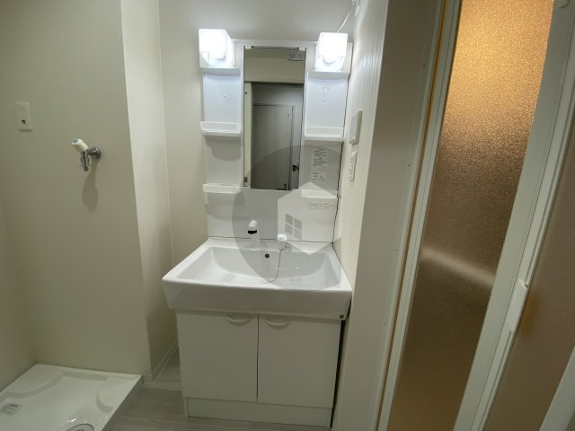 アイエア長瀬の独立洗面台