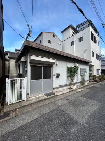 四番町6丁目貸家の外観