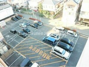 塚口コーストヒルズの駐車場|駐車場です