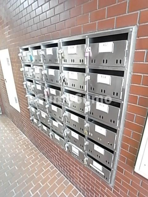 メゾンロージェの外観
