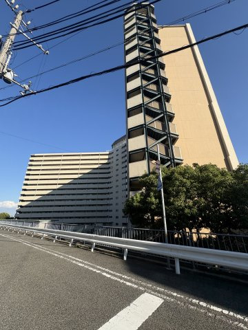 夢野ハイタウン1号棟の外観