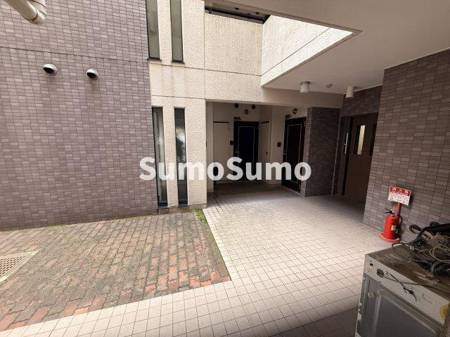 本山ヤングパレスのロビー