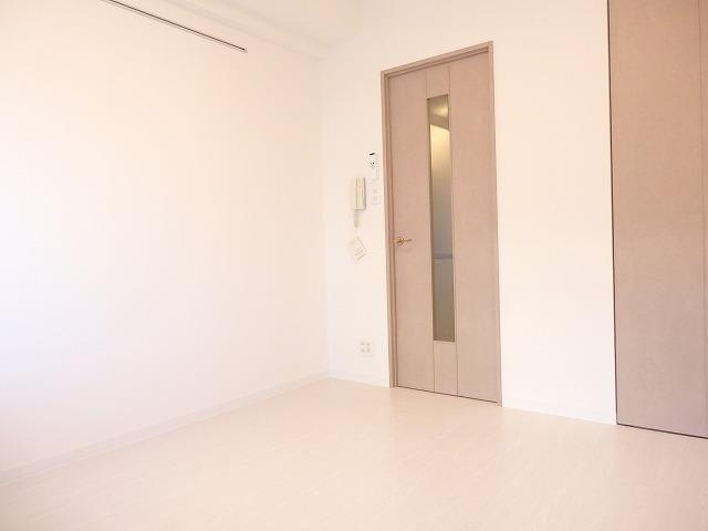 ＳＯＣＩＥＴＹＳＥＡＳＯＮＳ(D-015)の居間・リビング