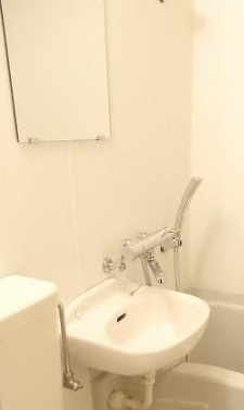 ＳＯＣＩＥＴＹＳＥＡＳＯＮＳ(D-015)の洗面所