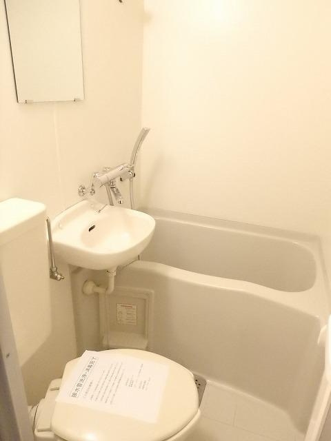 ＳＯＣＩＥＴＹＳＥＡＳＯＮＳ(D-015)のトイレ