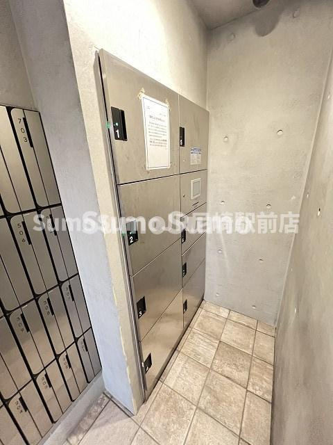 大阪WESTレジデンスのその他共用部分|便利な宅配ボックス完備♪