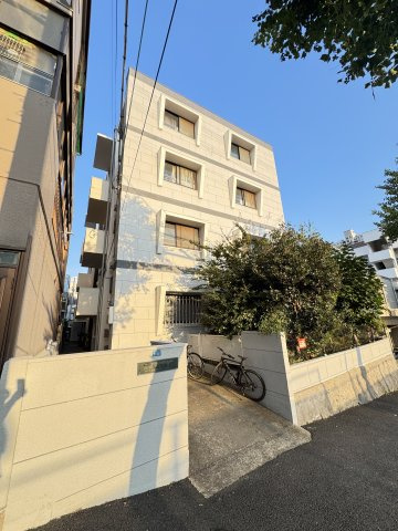 川崎マンションの外観
