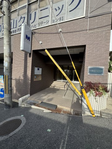 東山ハイツの外観