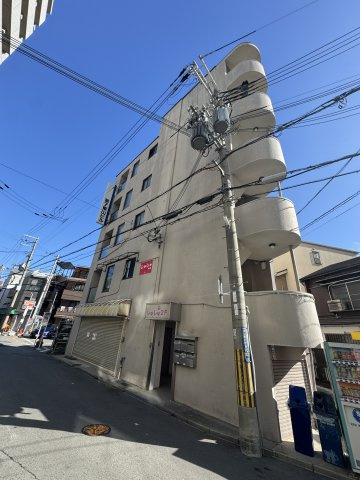 東山ビルの外観