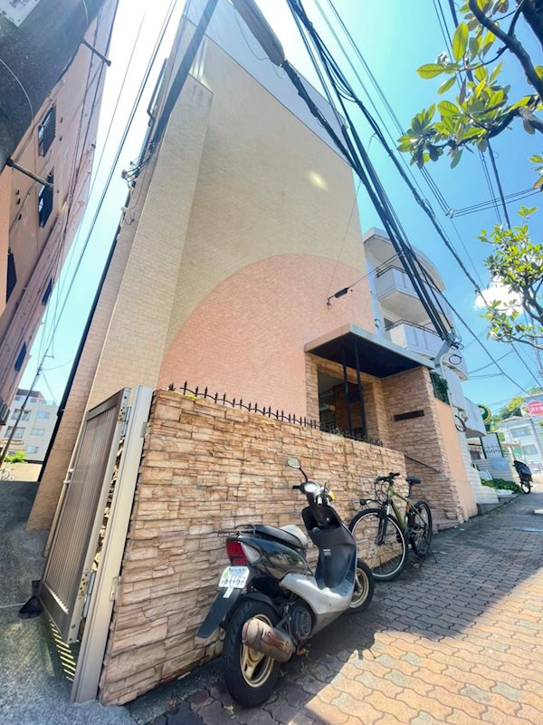 諏訪山ハウス