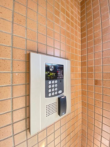 西宮六軒町アーバンリズの外観