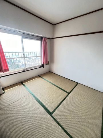 長峰ビルの和室