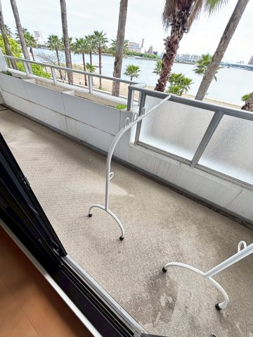西宮香枦園ロジュマンのバルコニー